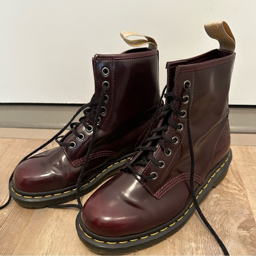 Dr Martens Jadon Vegan C-Red